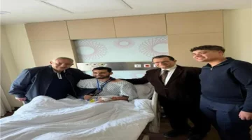 زيارة خاصة.. وسام أبو علي يدعم باهر المحمدي بعد خضوعه لعملية جراحية